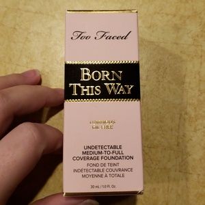 NEW TOO FACED SWAN FOUNDATION